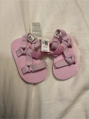 GAP Girls Pastel Pink Adjustable Strap Sandals